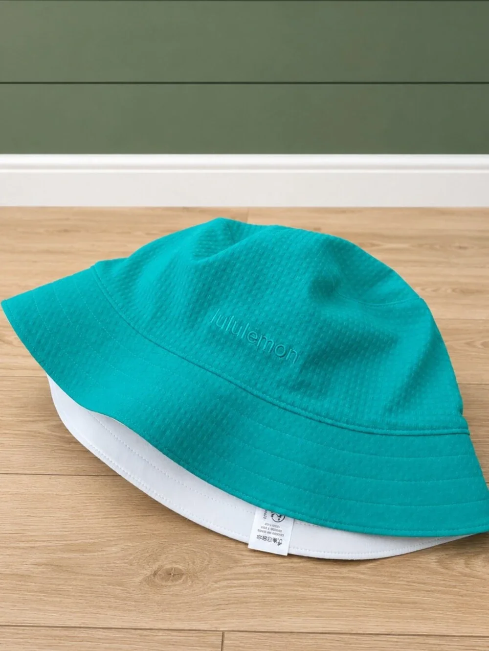 Lululemon Both Ways Reversible Bucket Hat Maldives Green White Size M/L